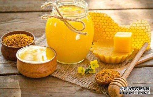 蜂蜜水怎么喝更健康?哪些人不能喝?